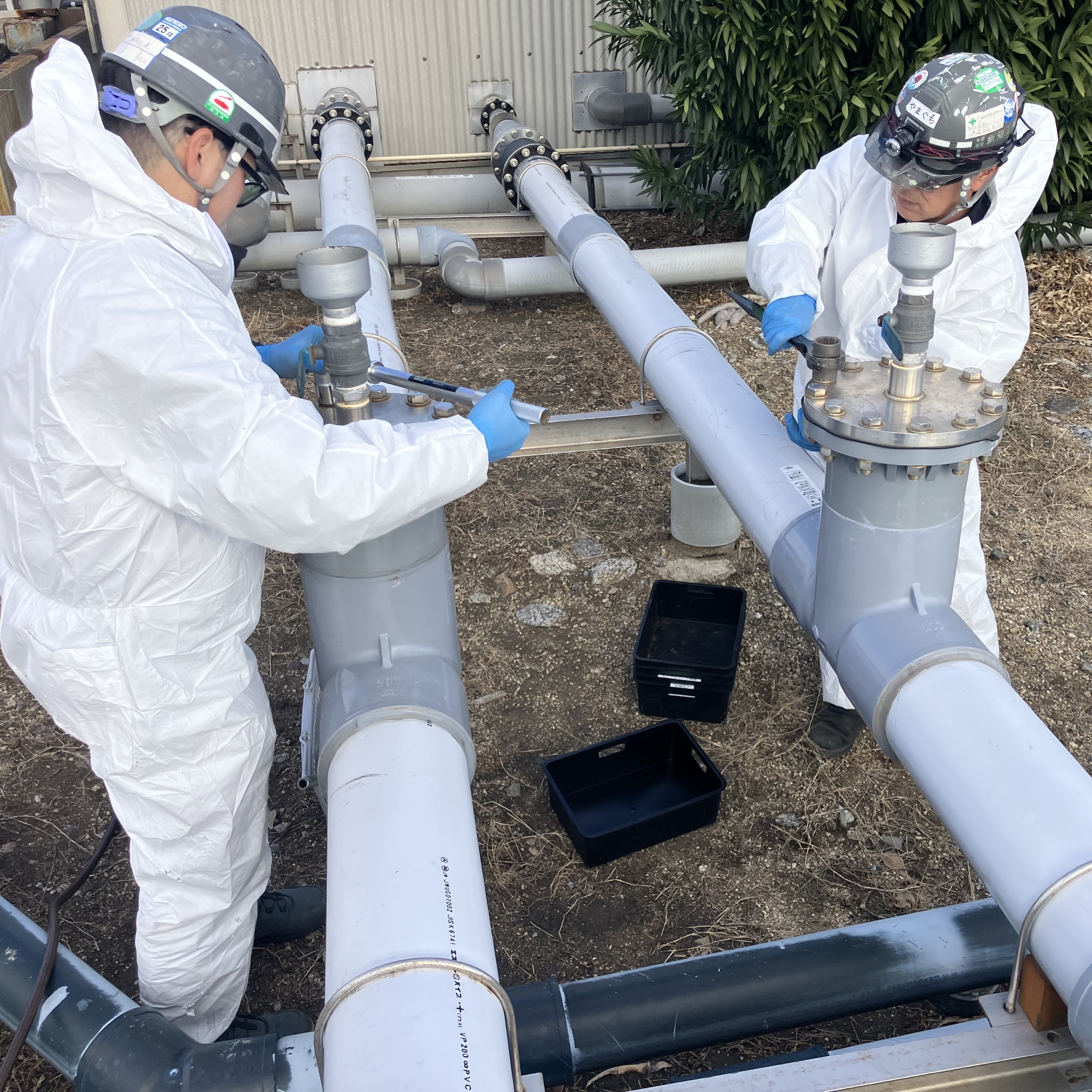 横引き配管の取外し作業①